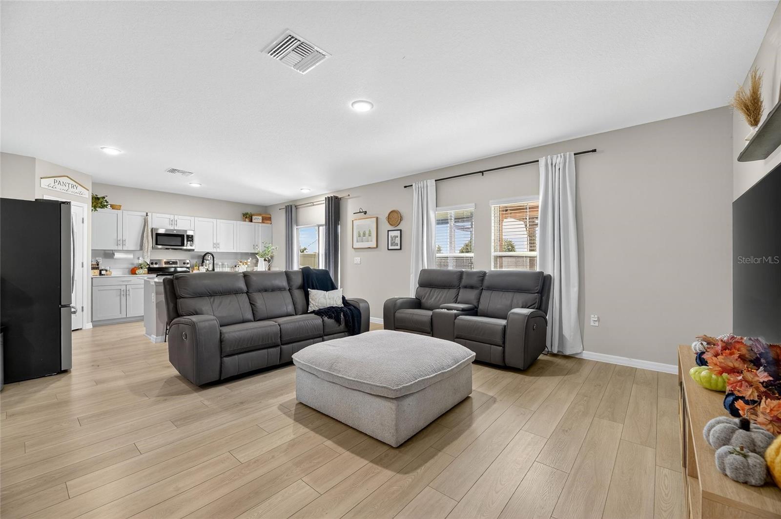 PASADENA POINT PH 1 - Residential