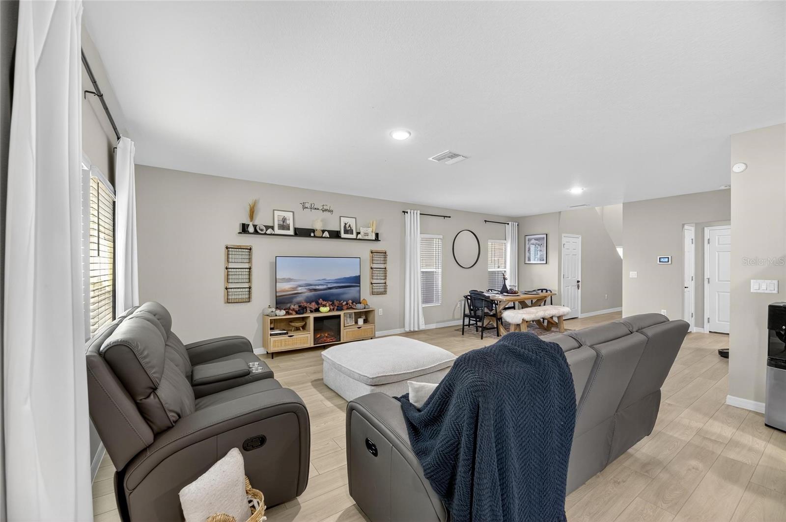 PASADENA POINT PH 1 - Residential