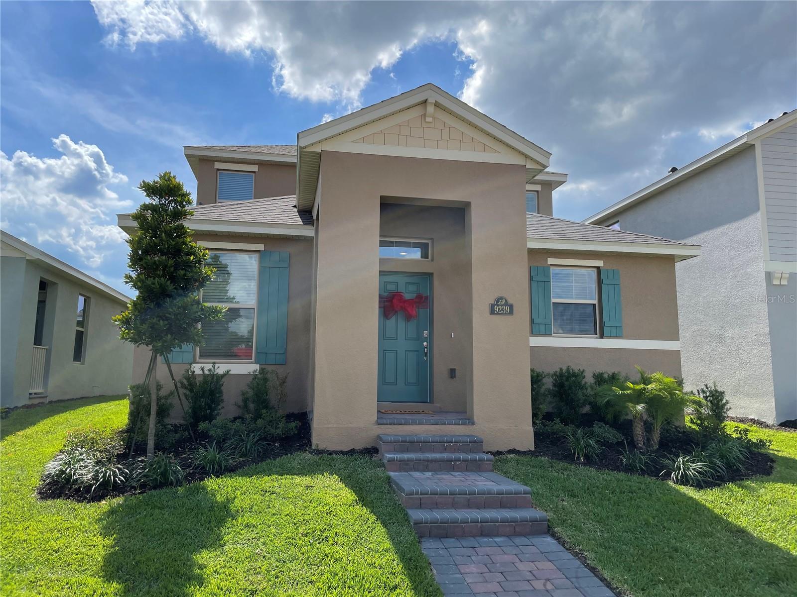 Welcome to this stunning 3-bedroom, 2.5-bath rental in the highly desirable Waterleigh community of Winter Garden. This thoughtfully designed home features an open-concept layout with a spacious living area, a modern kitchen with stainless steel appliances, granite countertops, and a large center island, perfect for entertaining or family gatherings.
On the first floor, you’ll find a generous master suite with a walk-in closet and private en-suite bath. Upstairs you will find two additional bedrooms and a full bathroom with loft area. The home also offers a convenient inside laundry room and attached two-car garage.
Enjoy relaxing evenings on your private patio or take advantage of Waterleigh’s resort-style amenities, including two community clubhouses, pools, fitness centers, playgrounds, walking trails, sports fields, and a community garden.
Ideally located just minutes from Disney, Hamlin Town Center, top-rated schools, shopping, dining, and major highways, this home combines comfort, convenience, and lifestyle in one of Winter Garden’s premier communities.