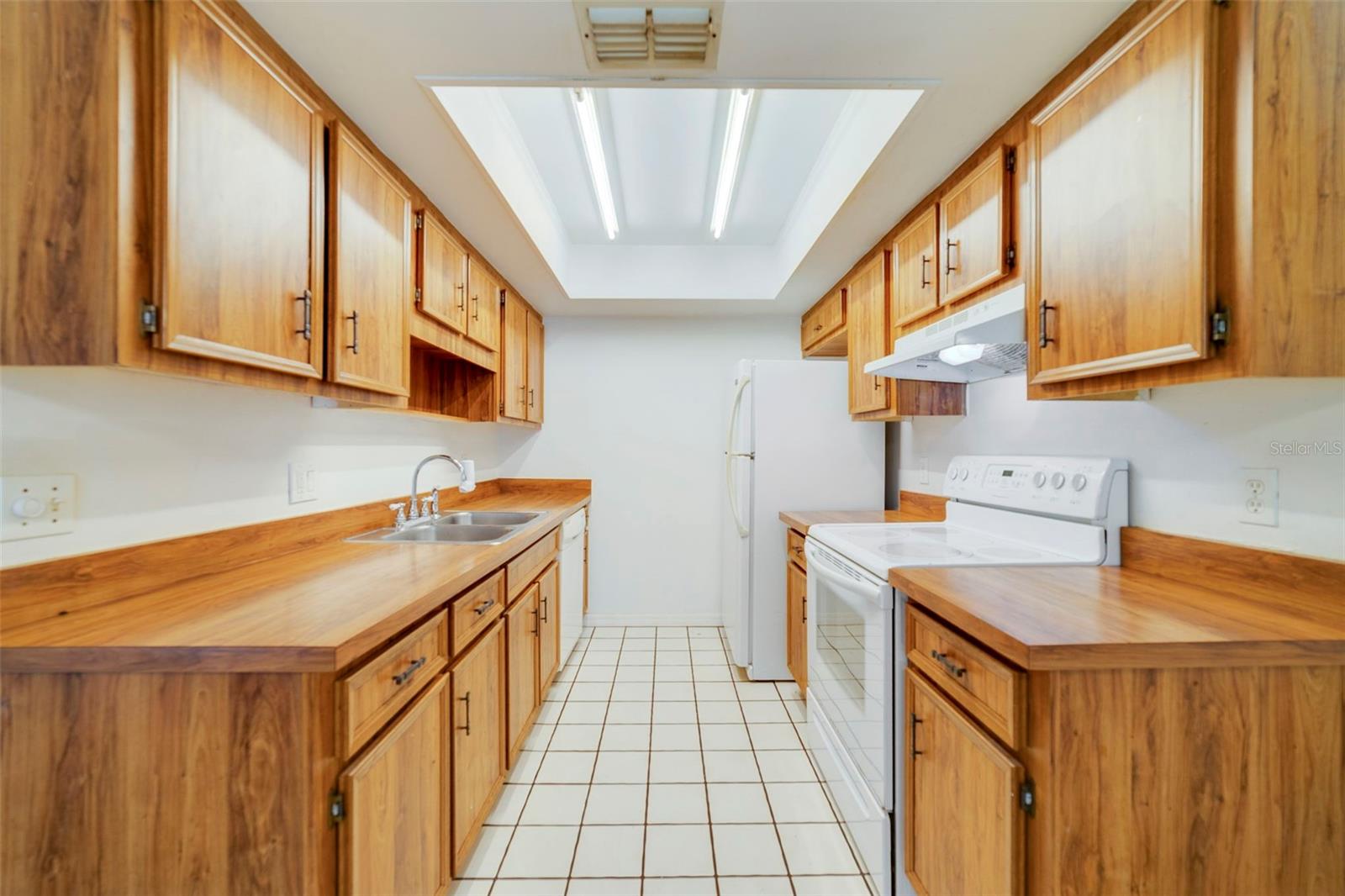 RIO PINAR LAKES PH 01 - Residential