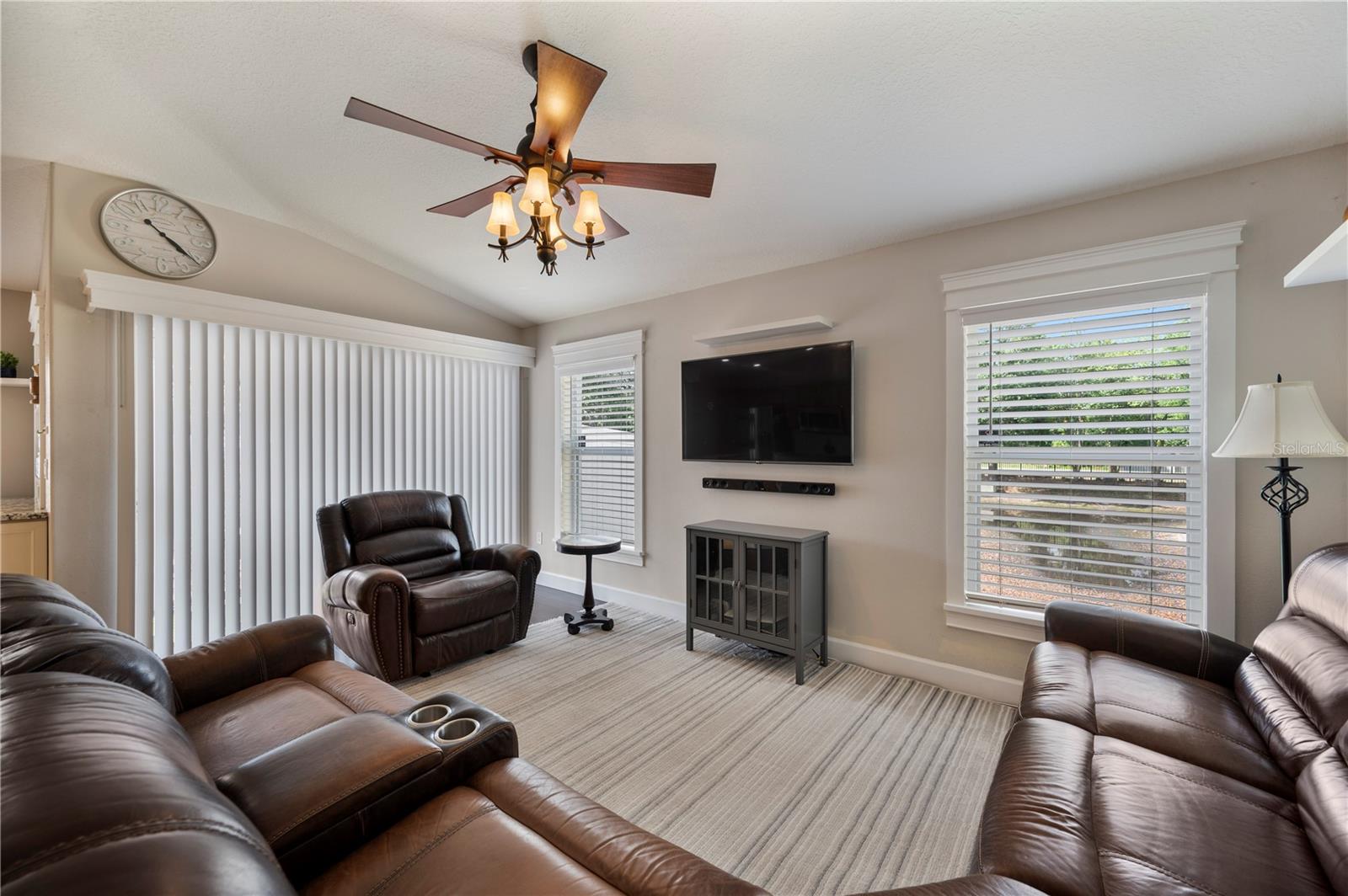 CEDARCREST - Residential