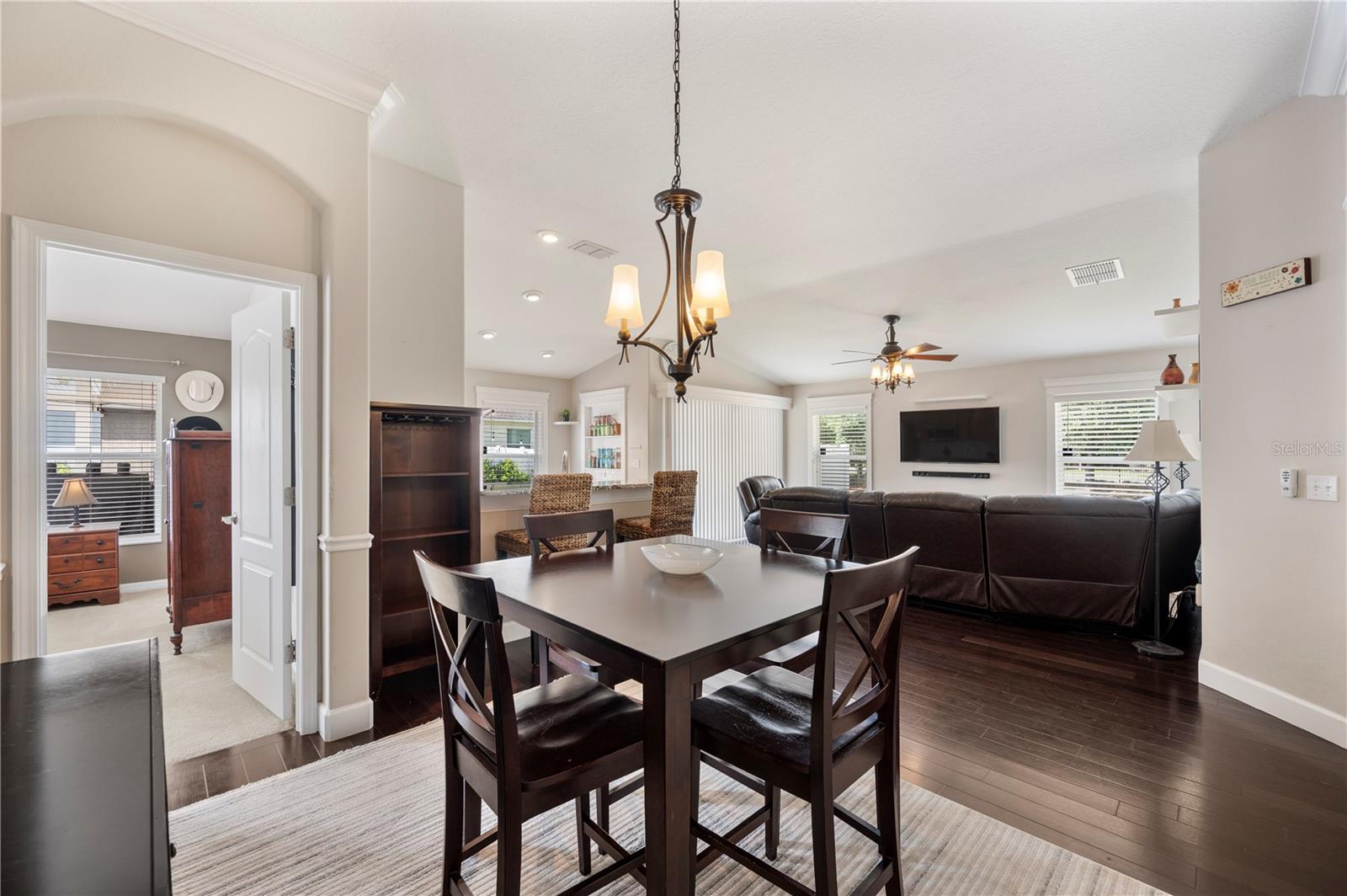 CEDARCREST - Residential