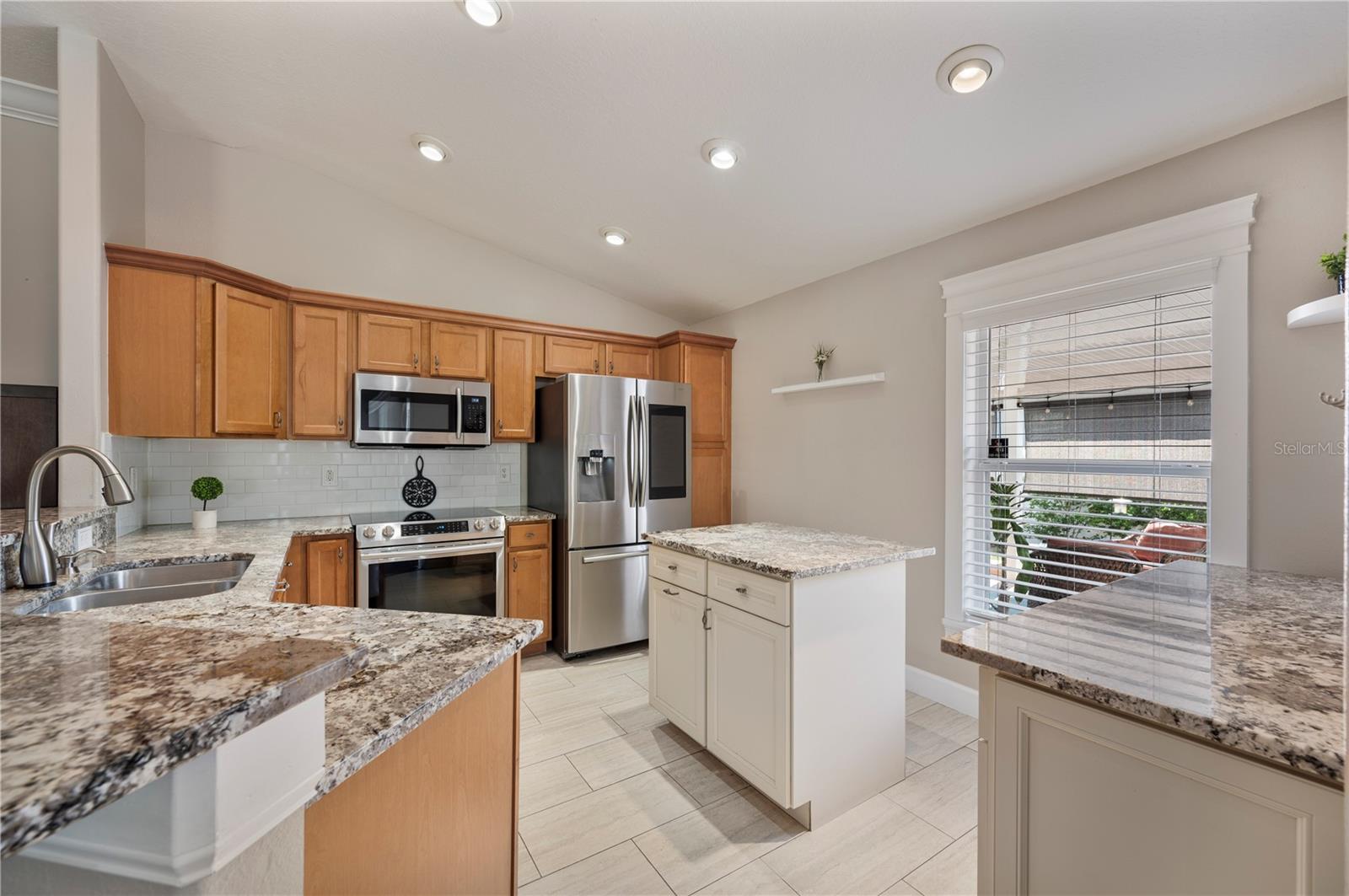 CEDARCREST - Residential