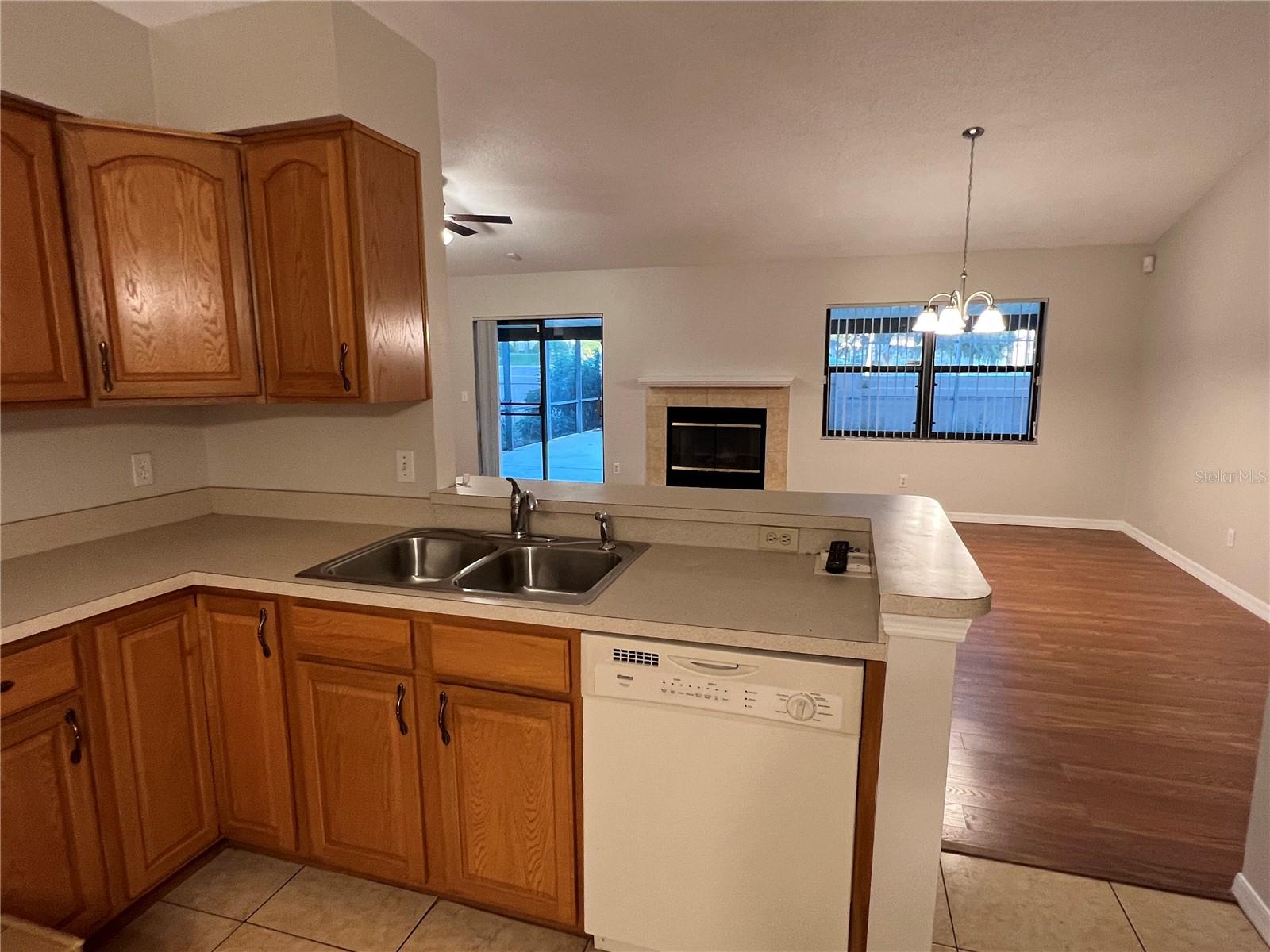 SILVER WOODS PH 05 - Residential