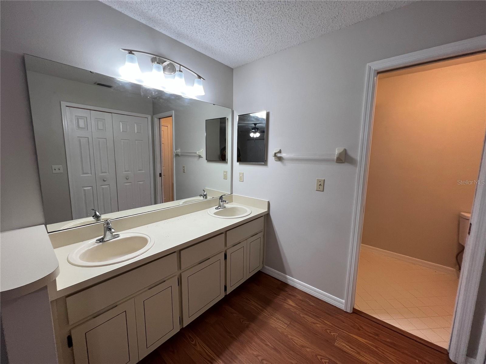 SILVER WOODS PH 05 - Residential