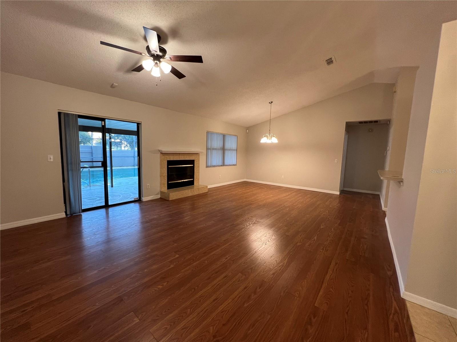 SILVER WOODS PH 05 - Residential