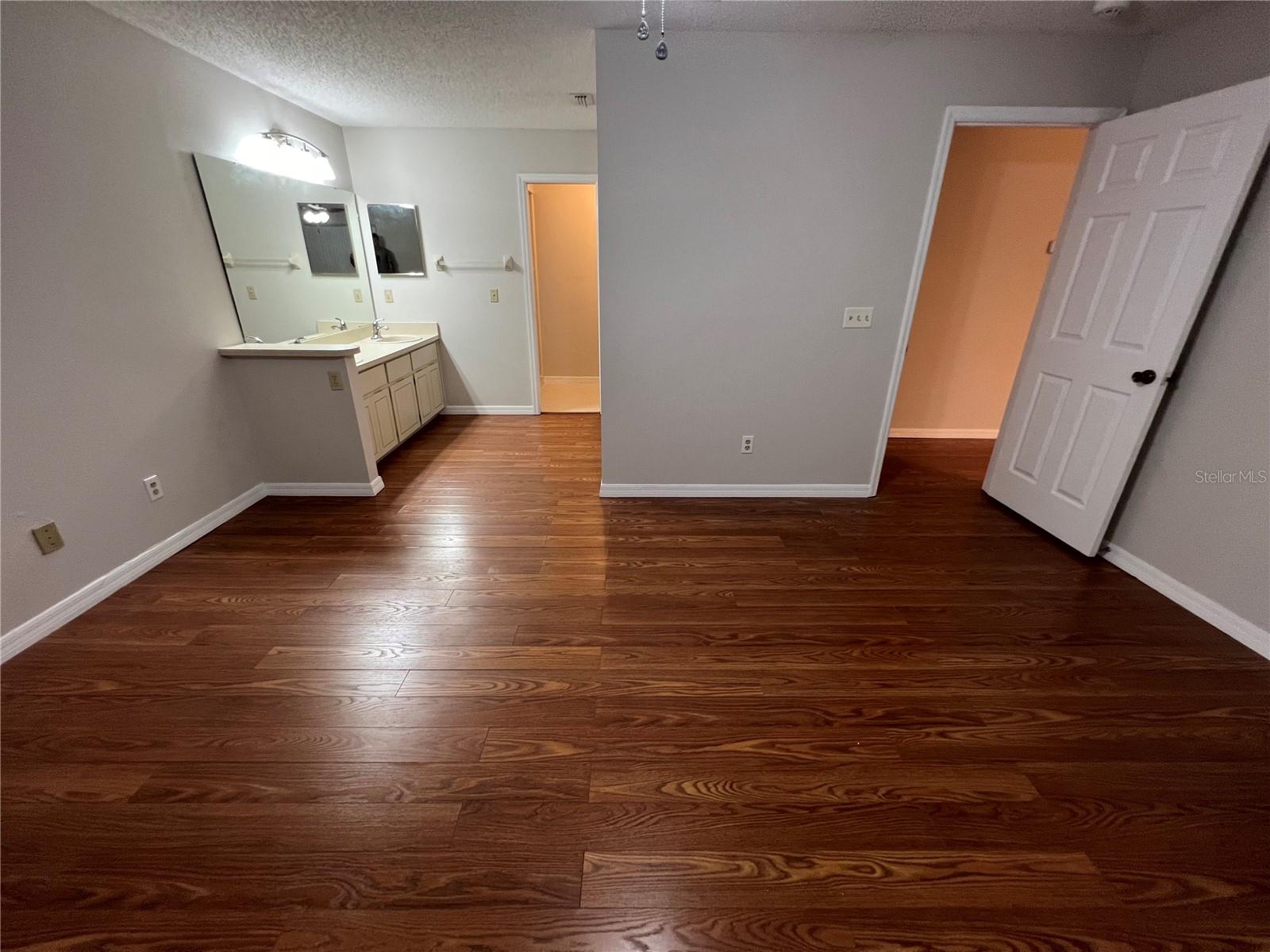 SILVER WOODS PH 05 - Residential