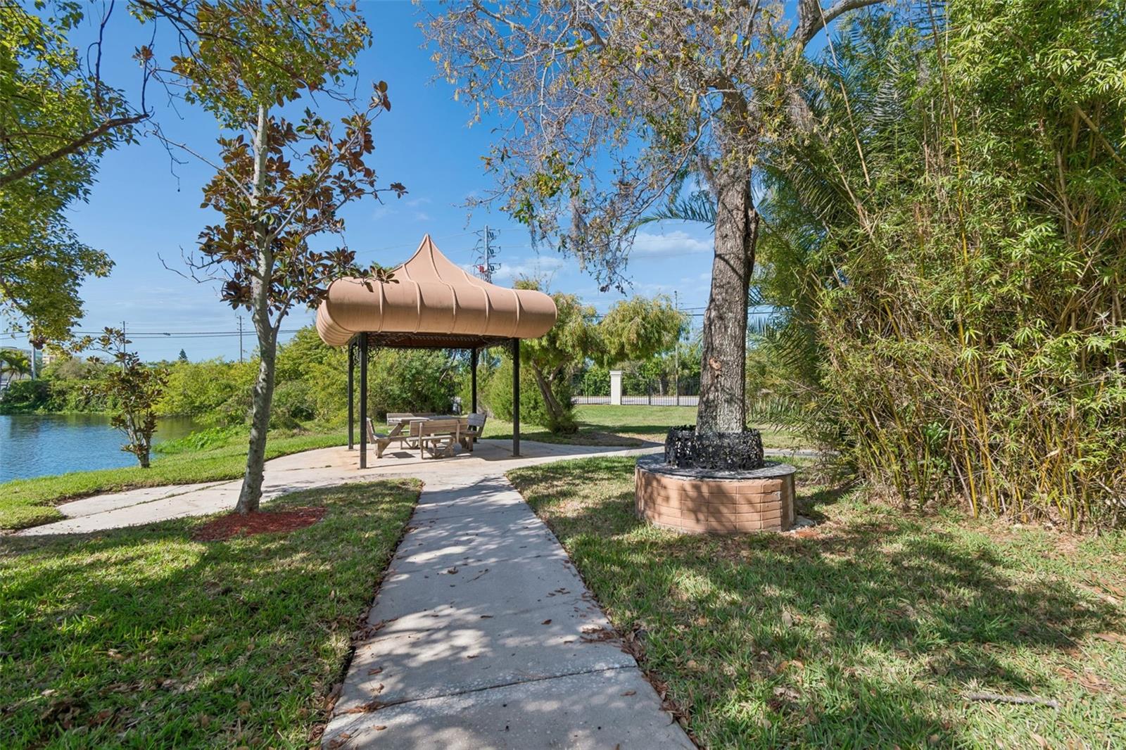 KAPOK GRAND - Residential