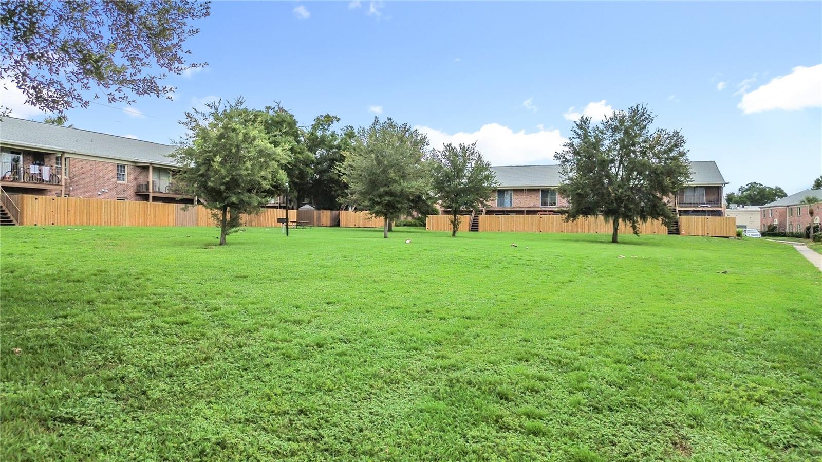 LAKE HOWELL ARMS CONDO - Residential