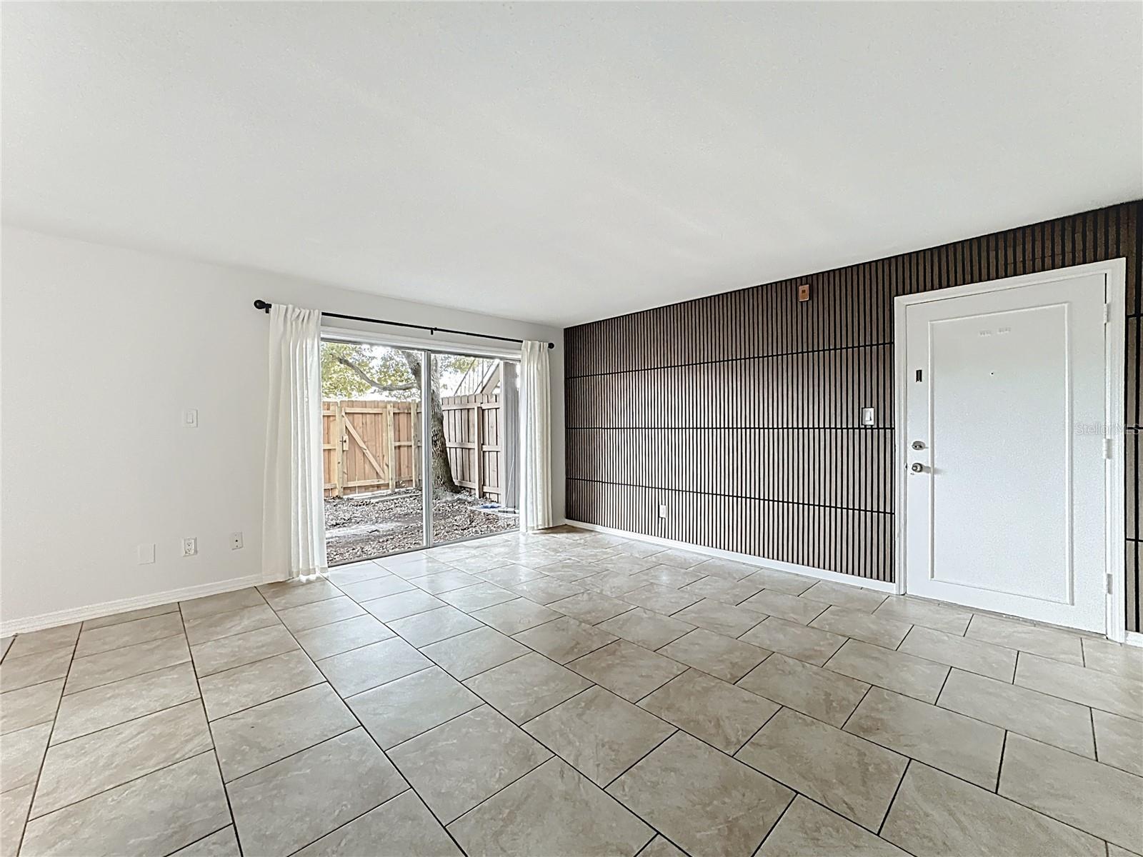 LAKE HOWELL ARMS CONDO - Residential