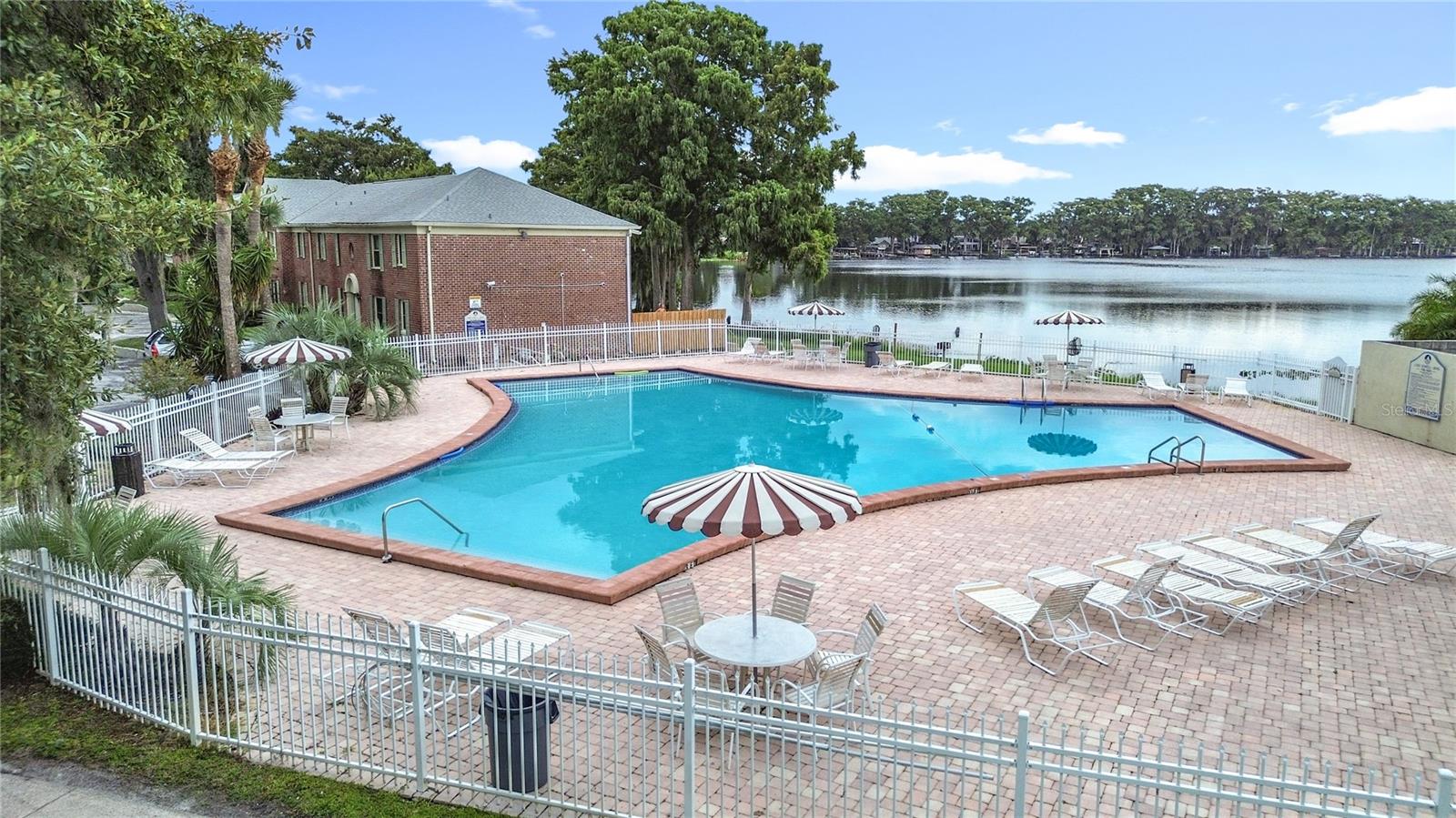 LAKE HOWELL ARMS CONDO - Residential