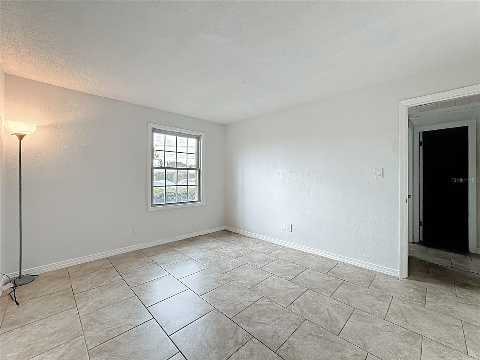 LAKE HOWELL ARMS CONDO - Residential