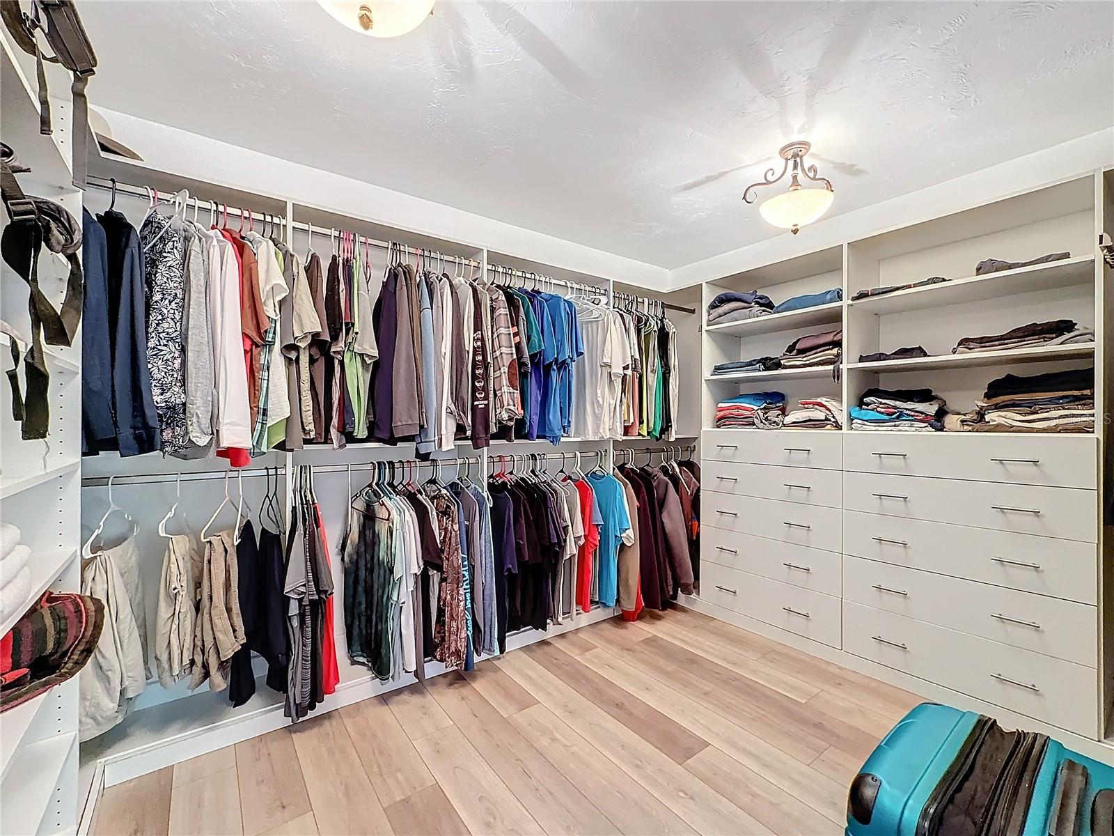 HERITAGE FARMS UNREC - Residential