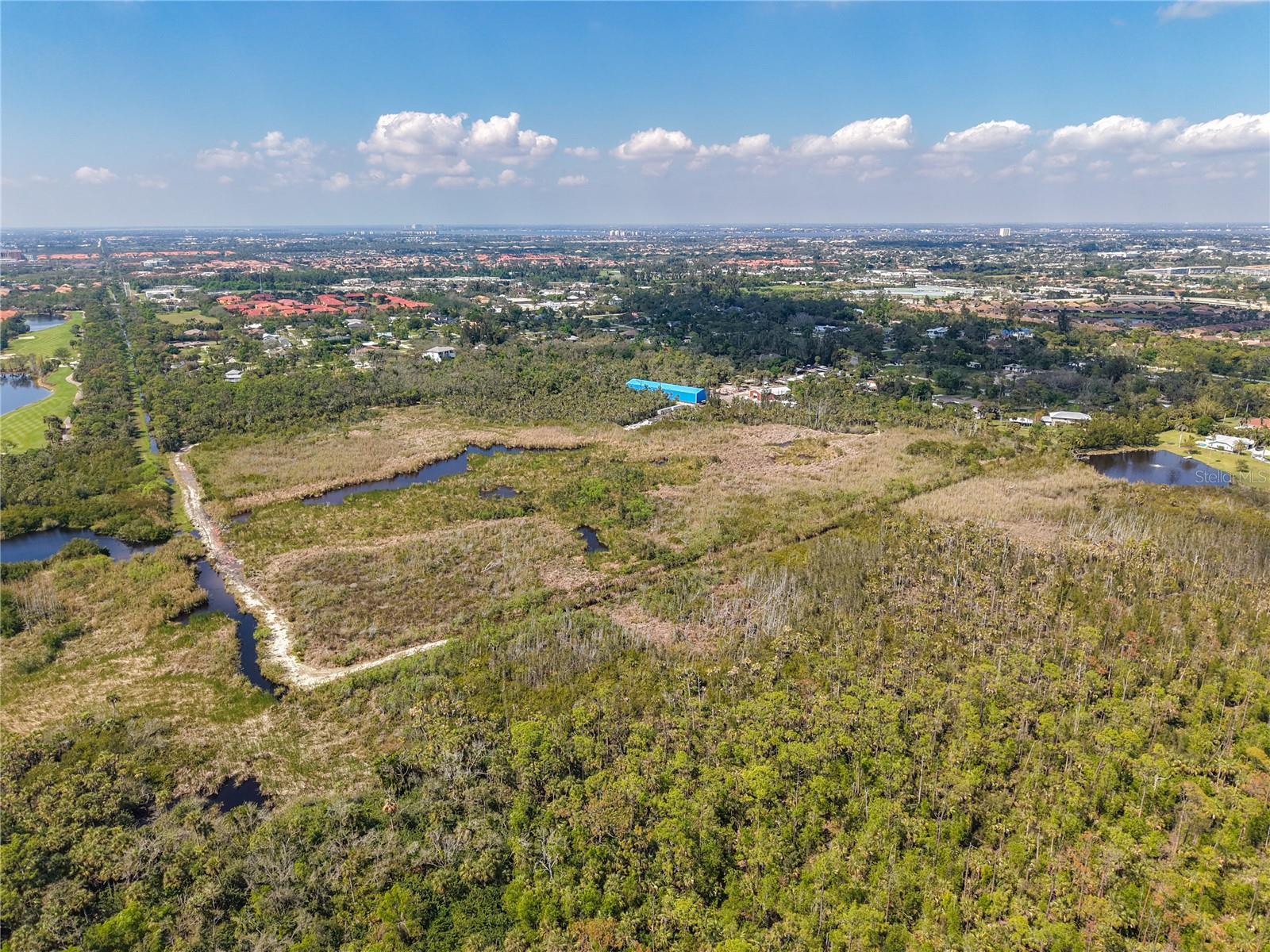 HERITAGE FARMS UNREC - Residential