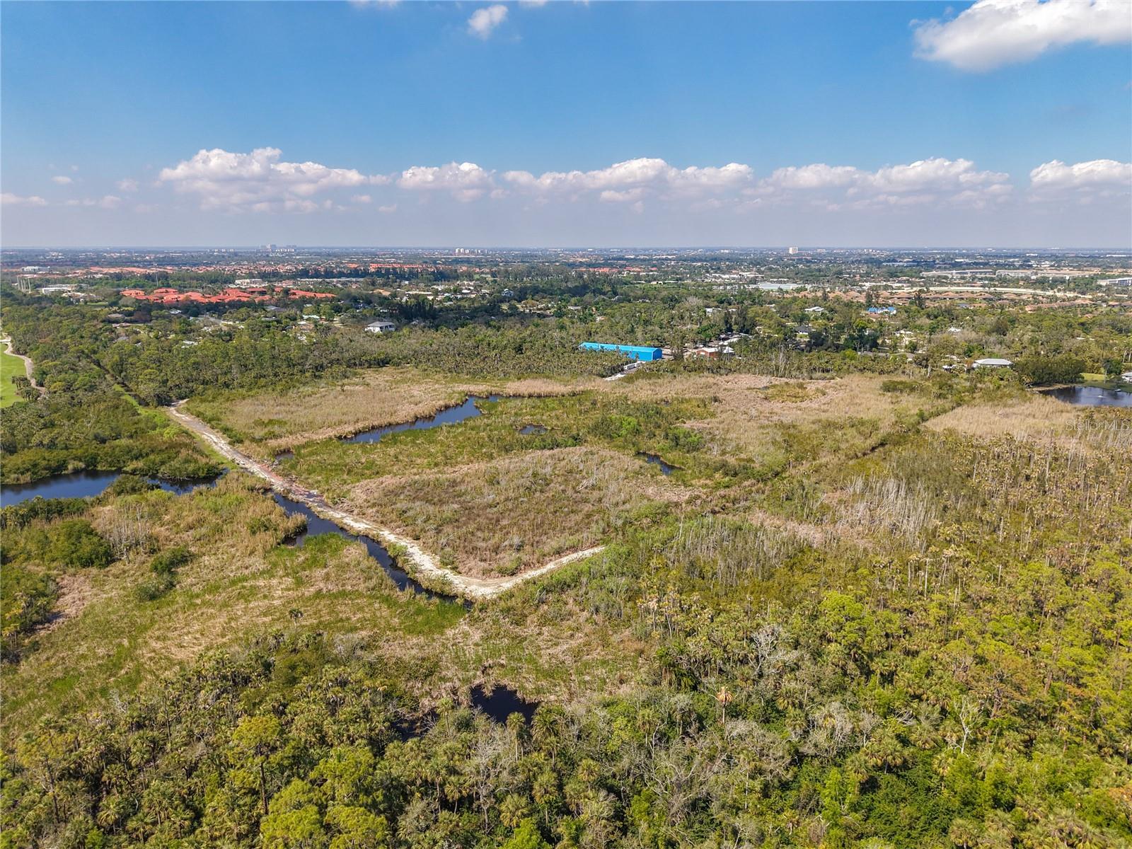 HERITAGE FARMS UNREC - Residential