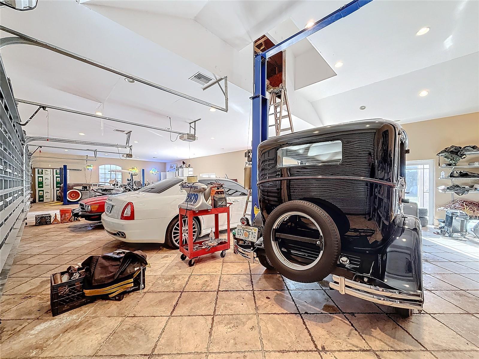 HERITAGE FARMS UNREC - Residential