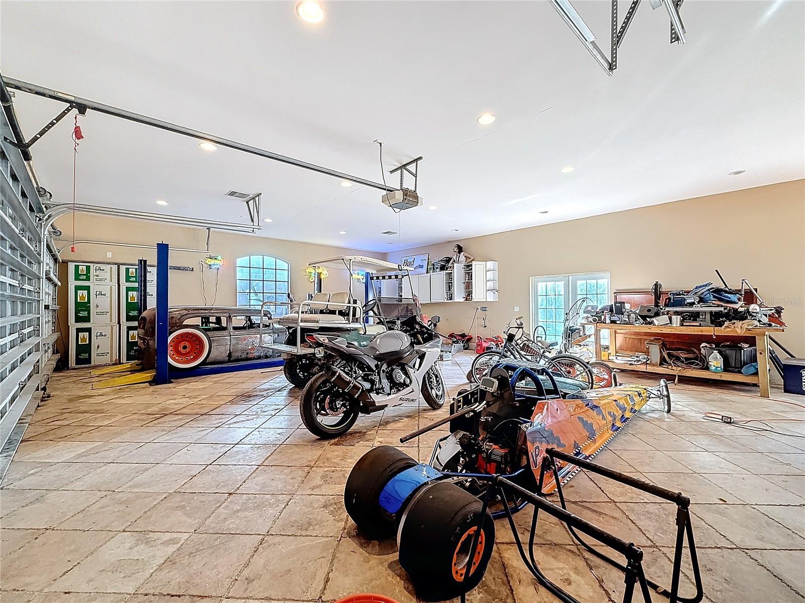 HERITAGE FARMS UNREC - Residential