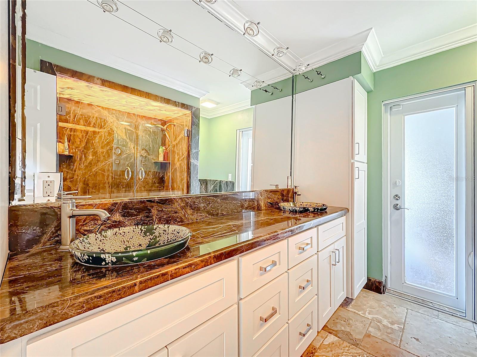 HERITAGE FARMS UNREC - Residential