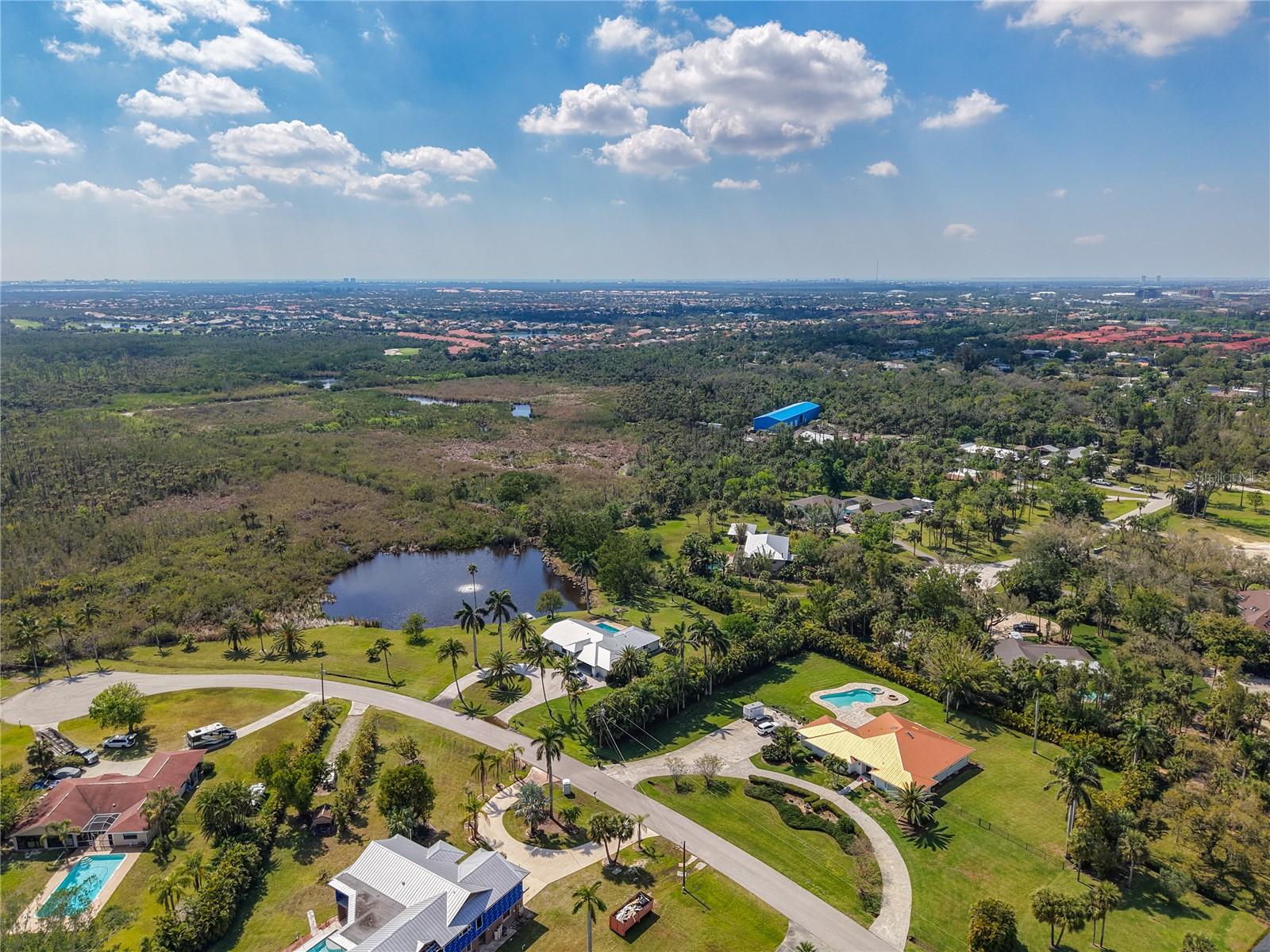 HERITAGE FARMS UNREC - Residential