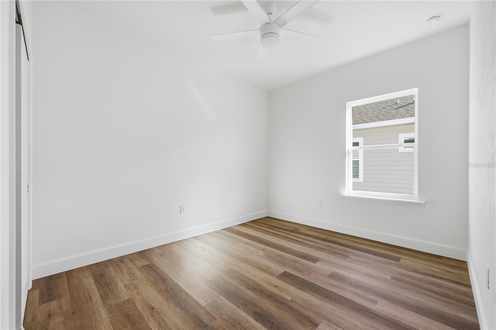 GRAND OAKS AT TOWER - Residential