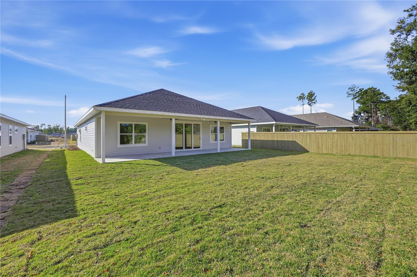 GRAND OAKS AT TOWER - Residential