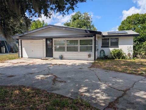 Photo of 4079 Lake Marianna Drive, Winter Haven, FL 33881 (MLS # P4939129)