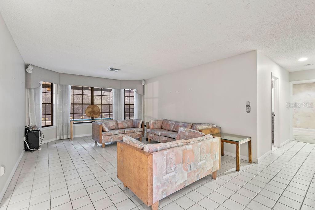 TRAILS UNITS 01-04 & 06-07 - Residential