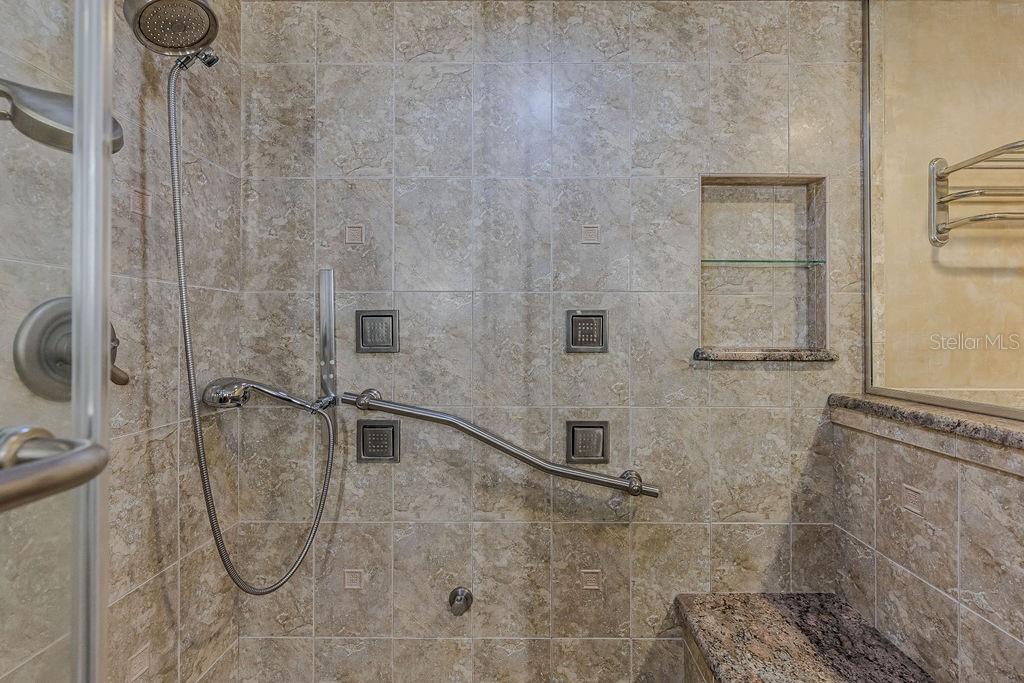 TRAILS UNITS 01-04 & 06-07 - Residential