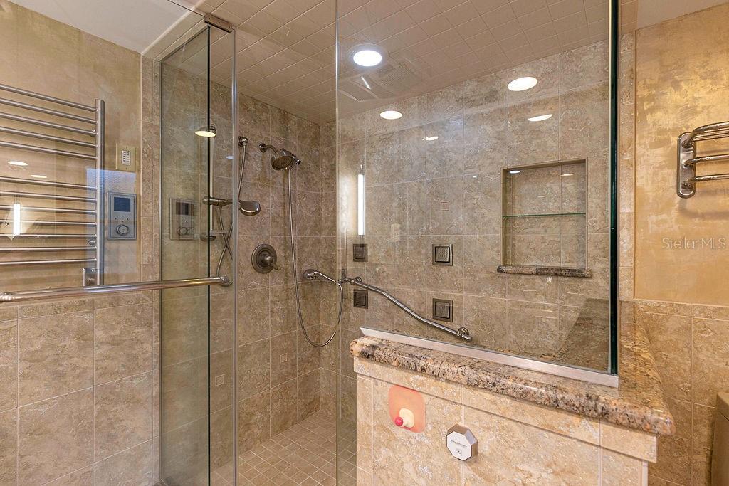 TRAILS UNITS 01-04 & 06-07 - Residential