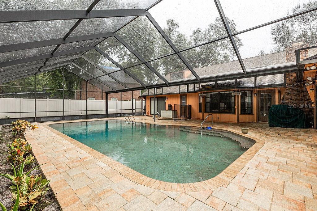 TRAILS UNITS 01-04 & 06-07 - Residential