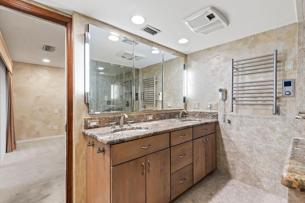 TRAILS UNITS 01-04 & 06-07 - Residential