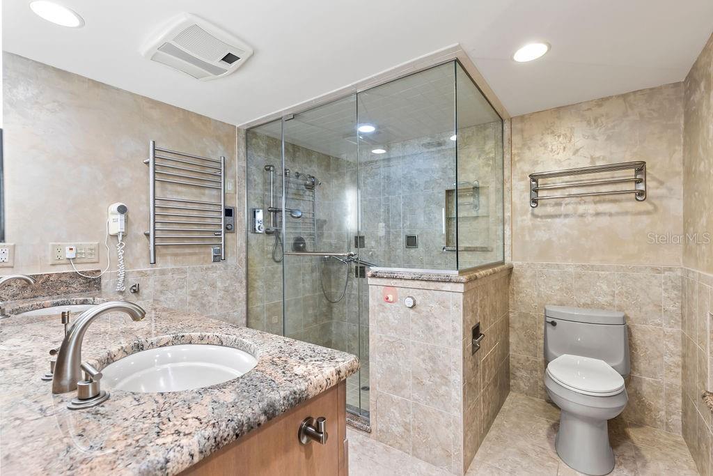 TRAILS UNITS 01-04 & 06-07 - Residential