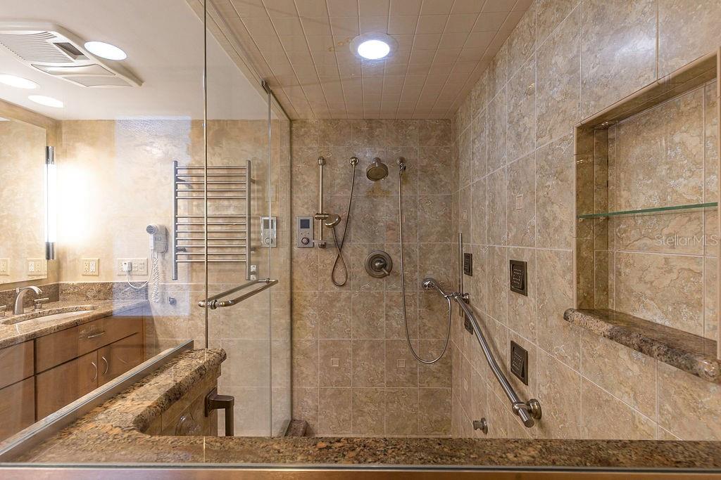 TRAILS UNITS 01-04 & 06-07 - Residential