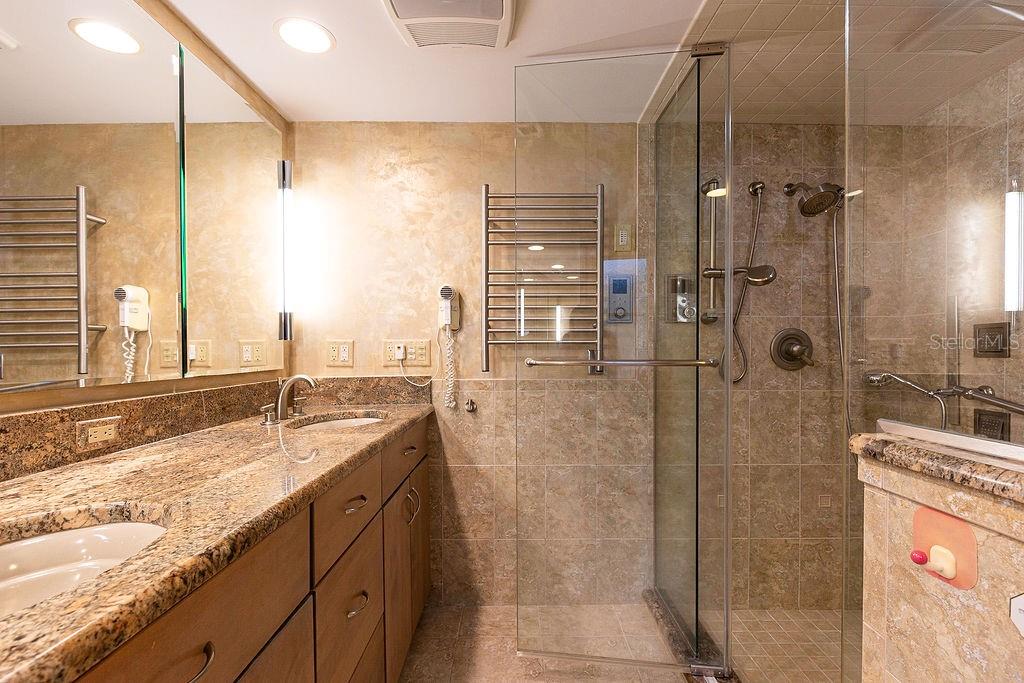 TRAILS UNITS 01-04 & 06-07 - Residential