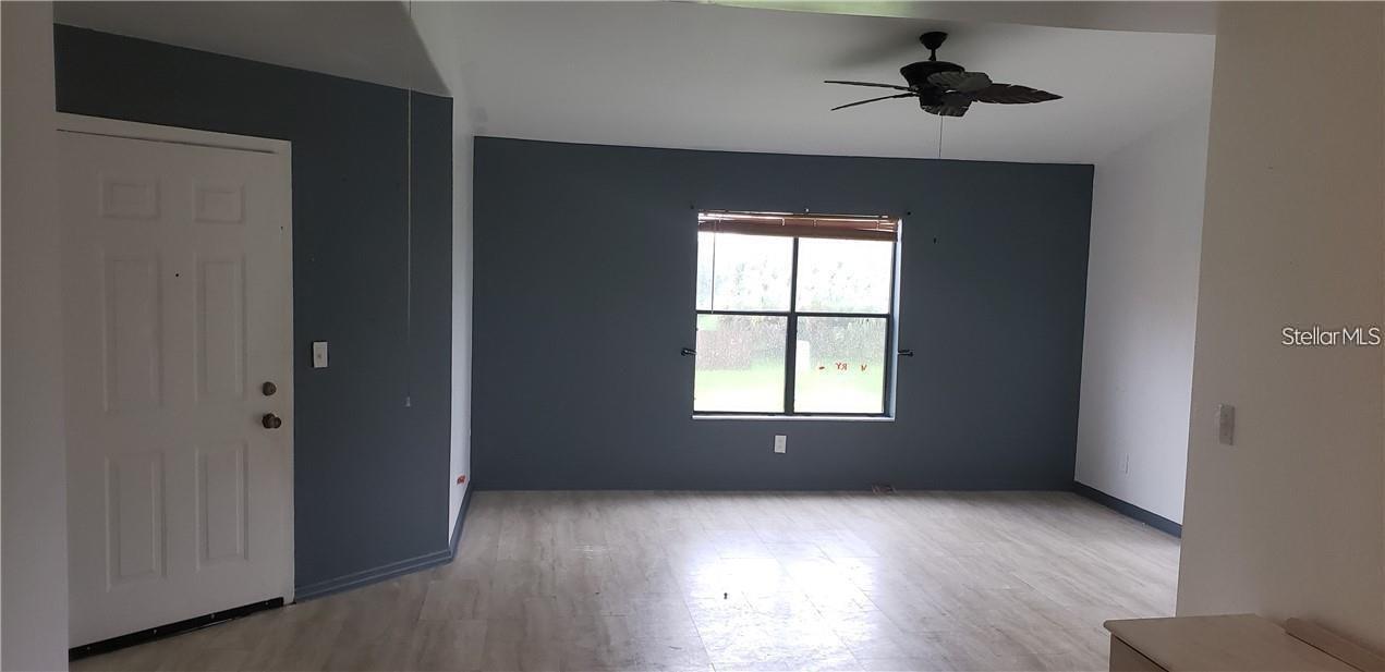 2002 CASCADES BOULEVARD 202