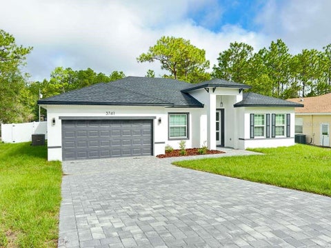 Photo of 3741 W Forest Drive W, Dunnellon, FL 34433 (MLS # OM730760)