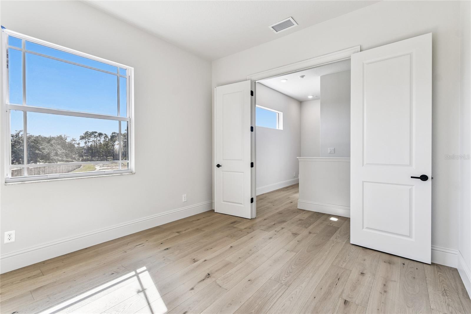 HIDDEN CREEK AT LAKEWOOD RANCH - Residential