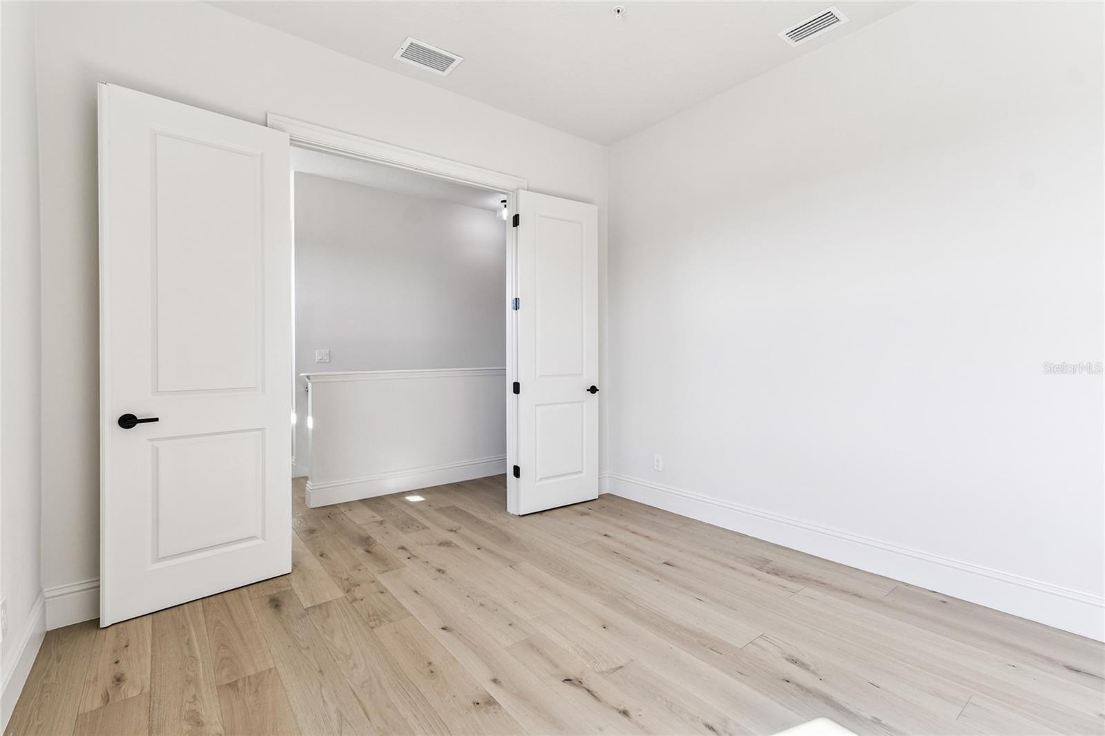 HIDDEN CREEK AT LAKEWOOD RANCH - Residential