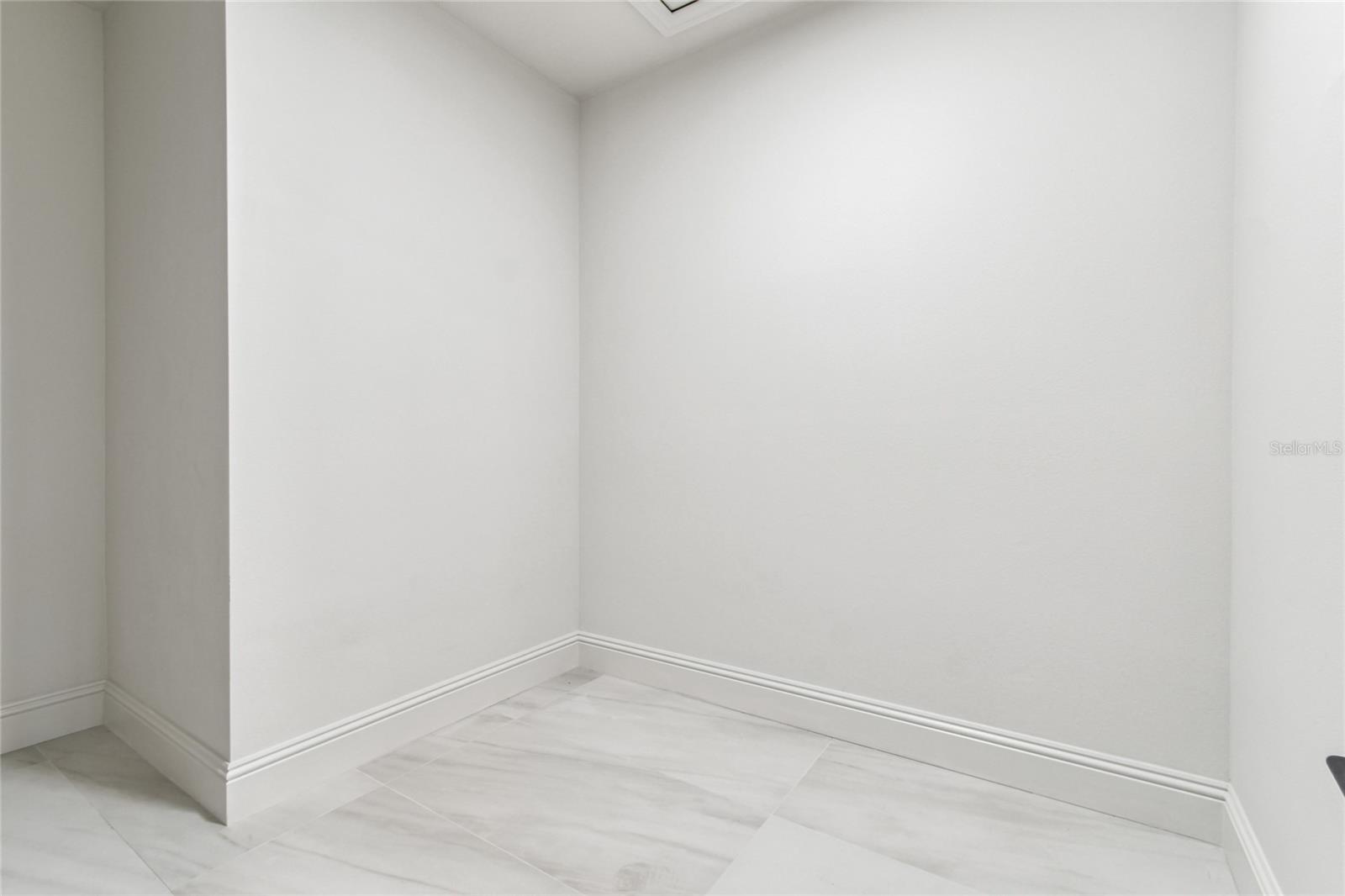 HIDDEN CREEK AT LAKEWOOD RANCH - Residential