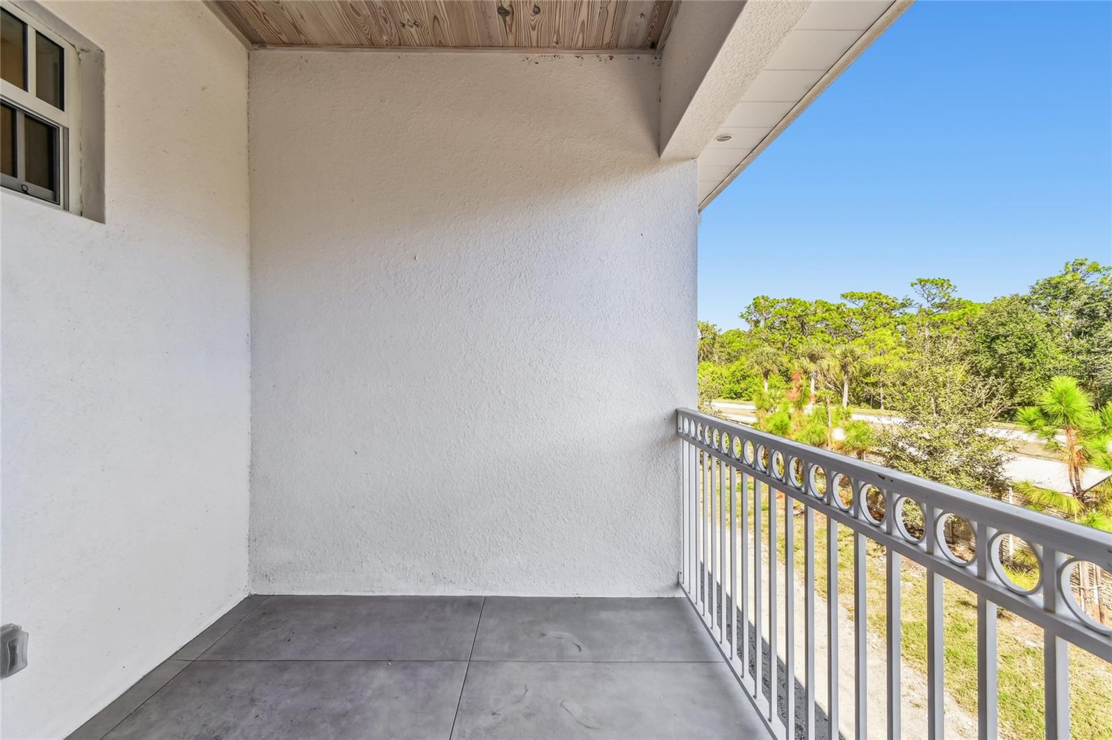 HIDDEN CREEK AT LAKEWOOD RANCH - Residential