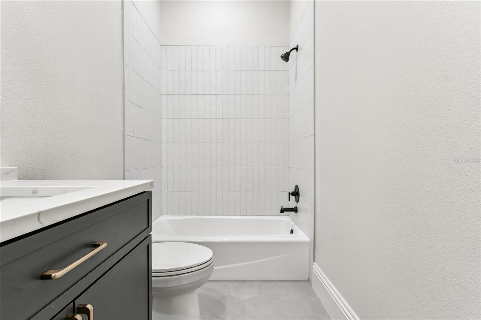 HIDDEN CREEK AT LAKEWOOD RANCH - Residential