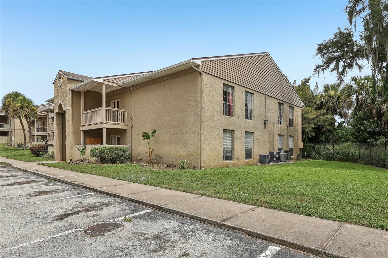 305 WYMORE ROAD 208