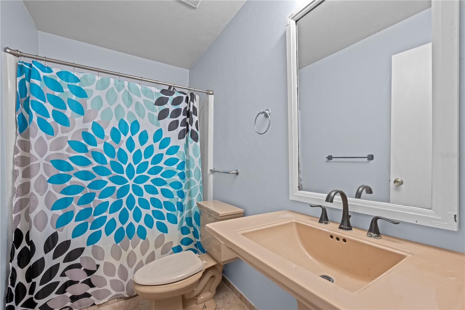 LAKE FOREST UNIT 1 - Residential