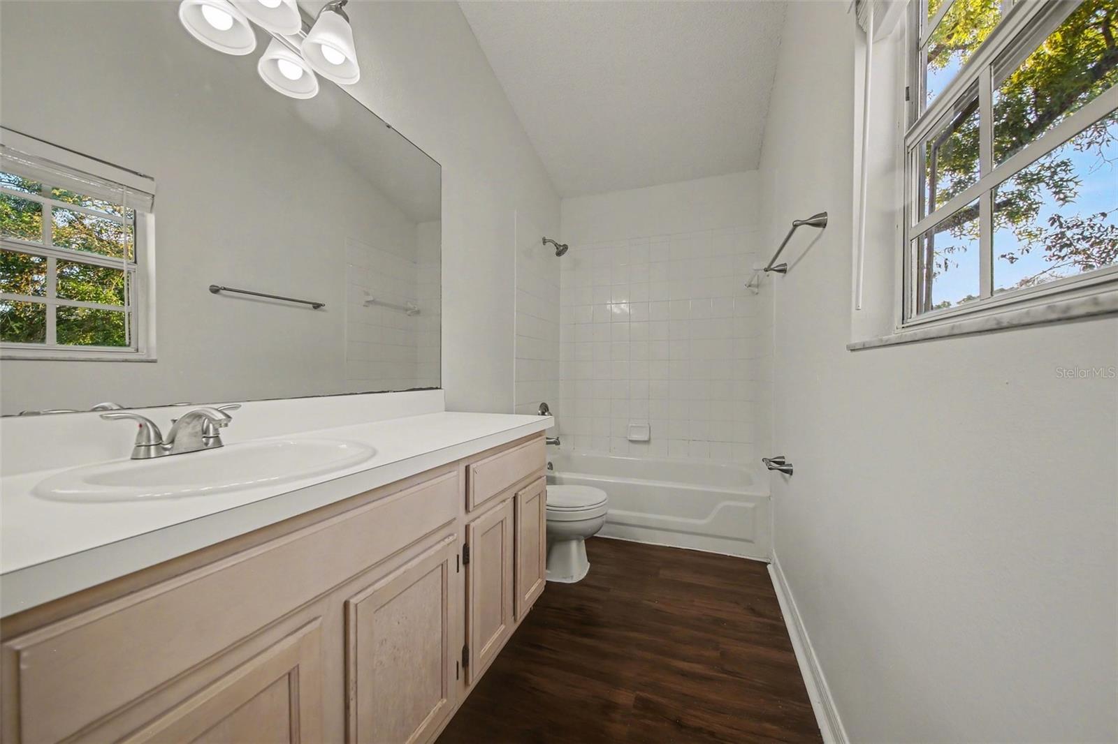 ROYAL OAK ESTATES - Residential