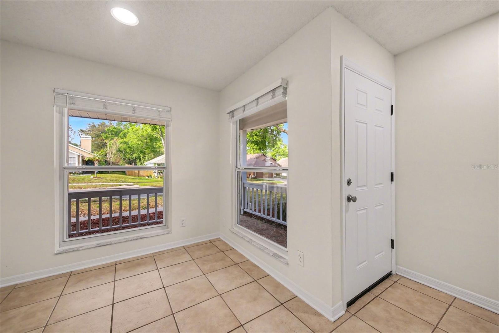 1054 ROYAL OAKS DRIVE