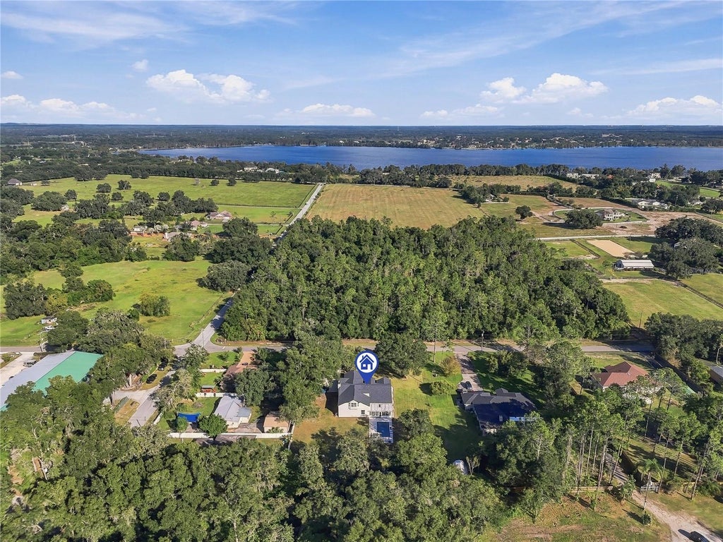 Photo of 12114 Hazen Avenue, Thonotosassa, FL 33592 (MLS # TB8563244)