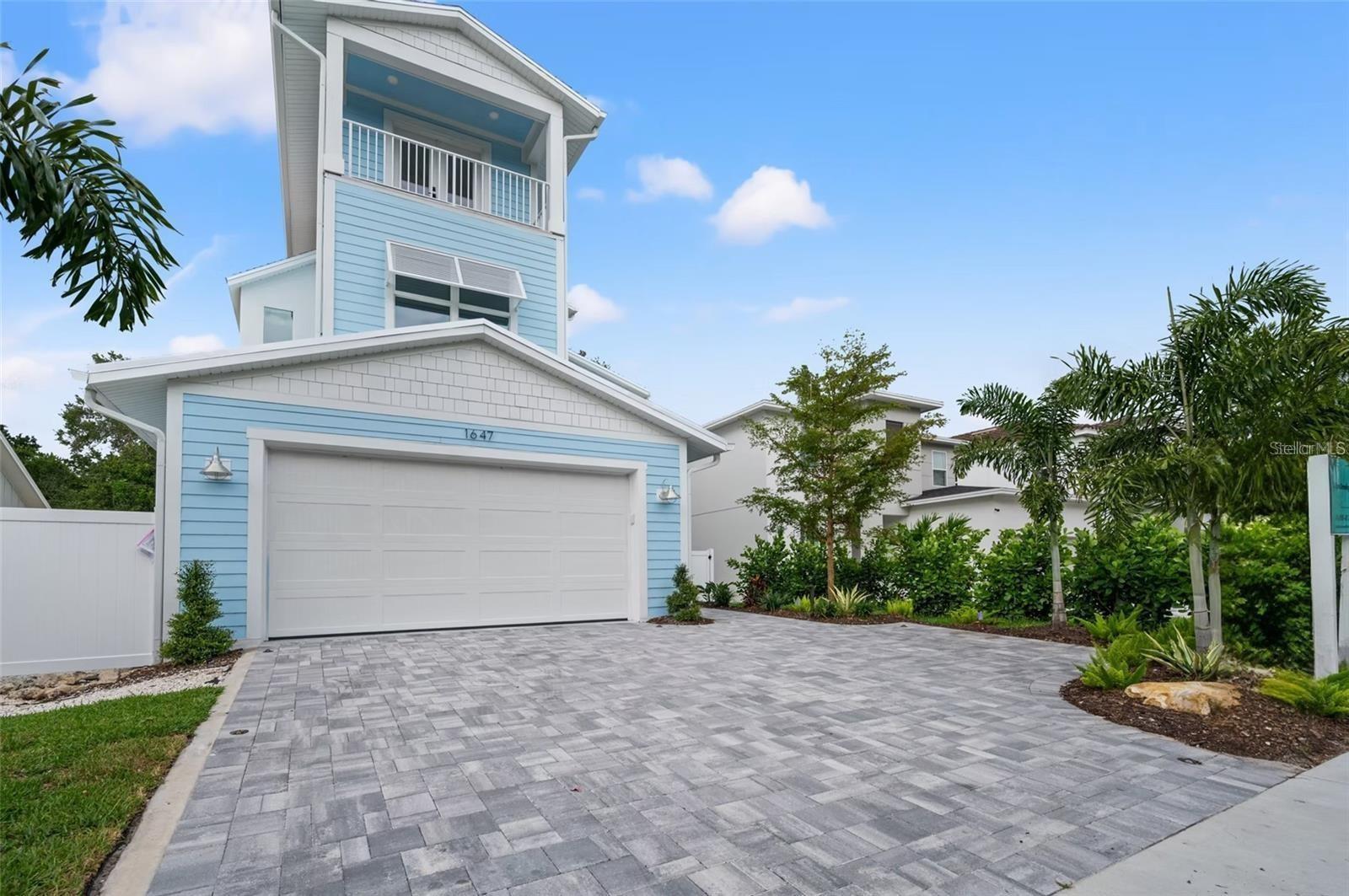 1647 SIESTA DRIVE