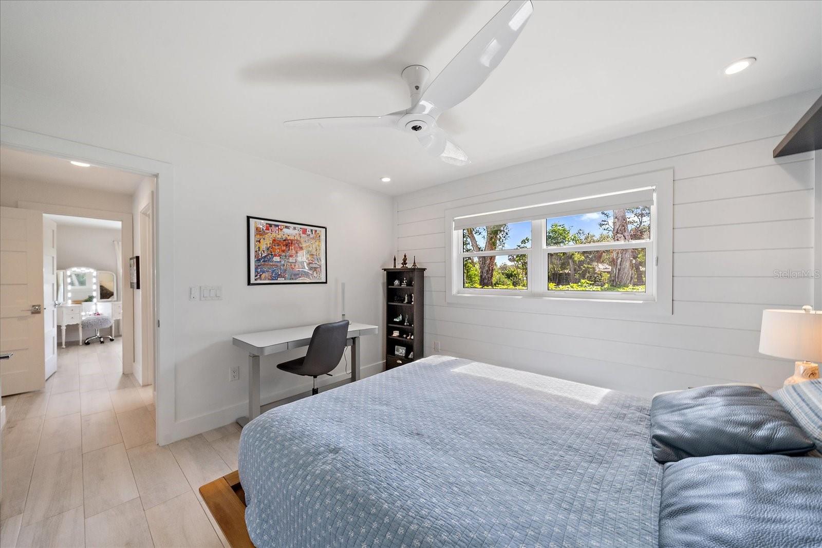 HIDDEN HARBOR - Residential