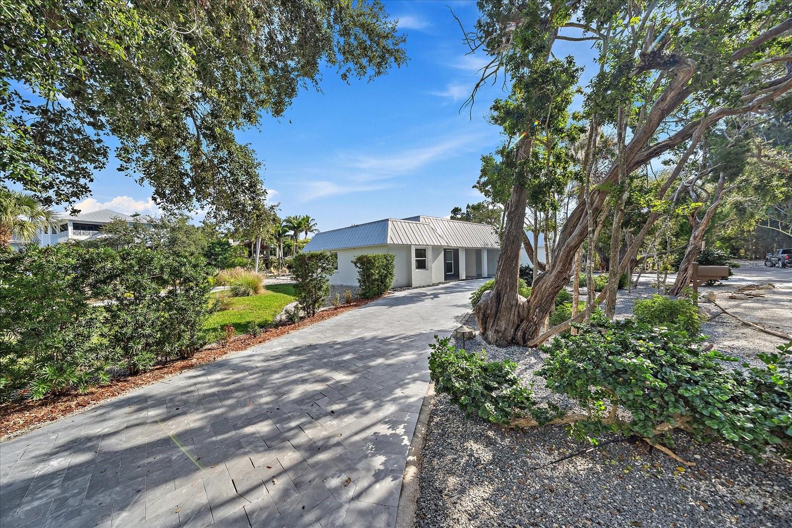 HIDDEN HARBOR - Residential