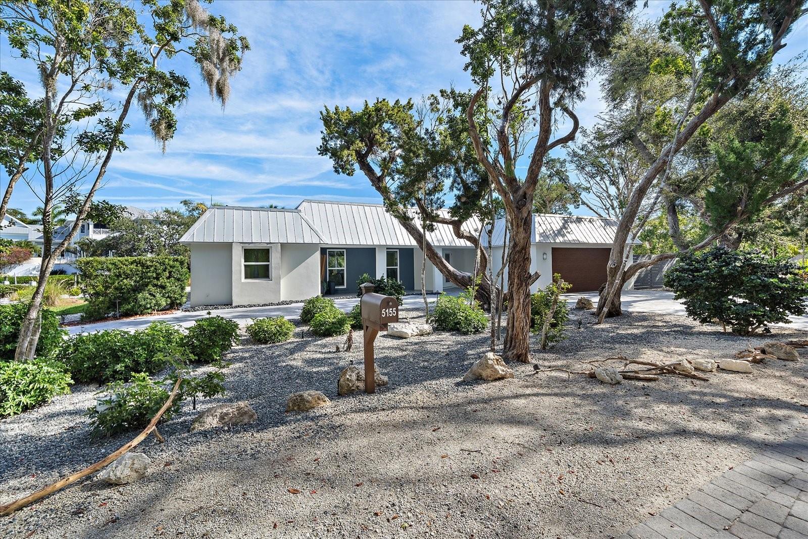 HIDDEN HARBOR - Residential